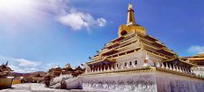 東嘎寺是目前世界上最大的 藥師佛塔！